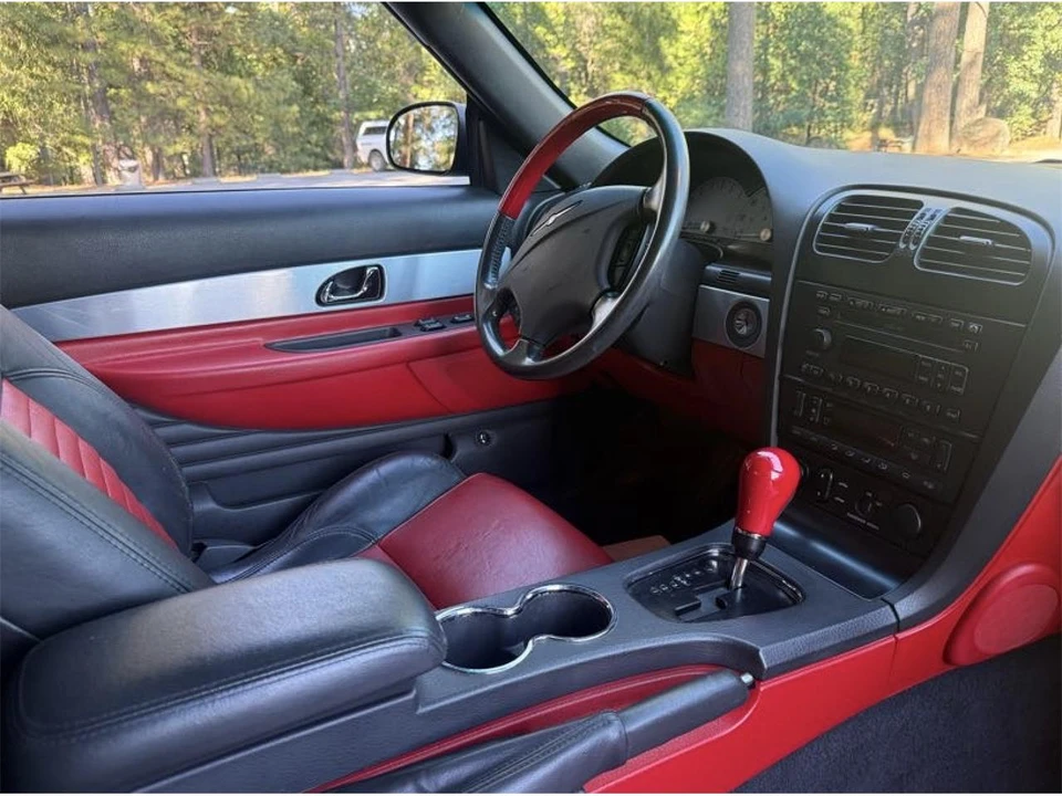 2002 Ford Thunderbird 11th Gen - Image 28 of 31
