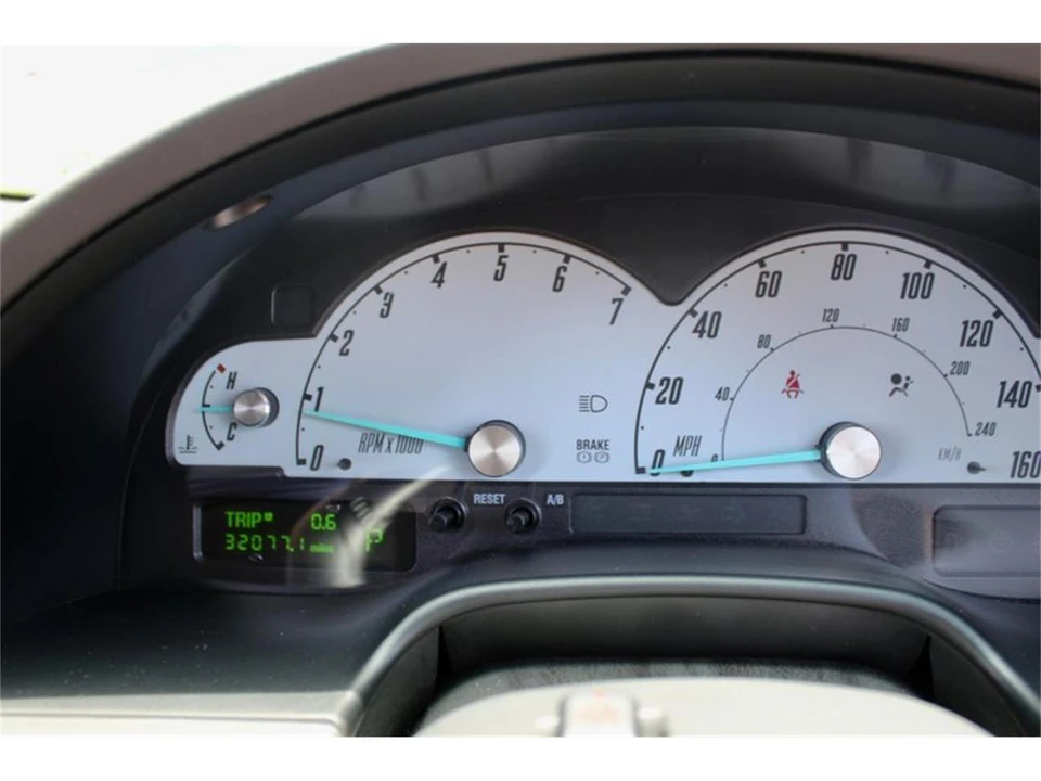 2002 Ford Thunderbird 11th Gen - Image 29 of 31