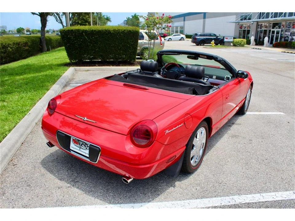 2002 Ford Thunderbird 11th Gen - Image 18 of 31