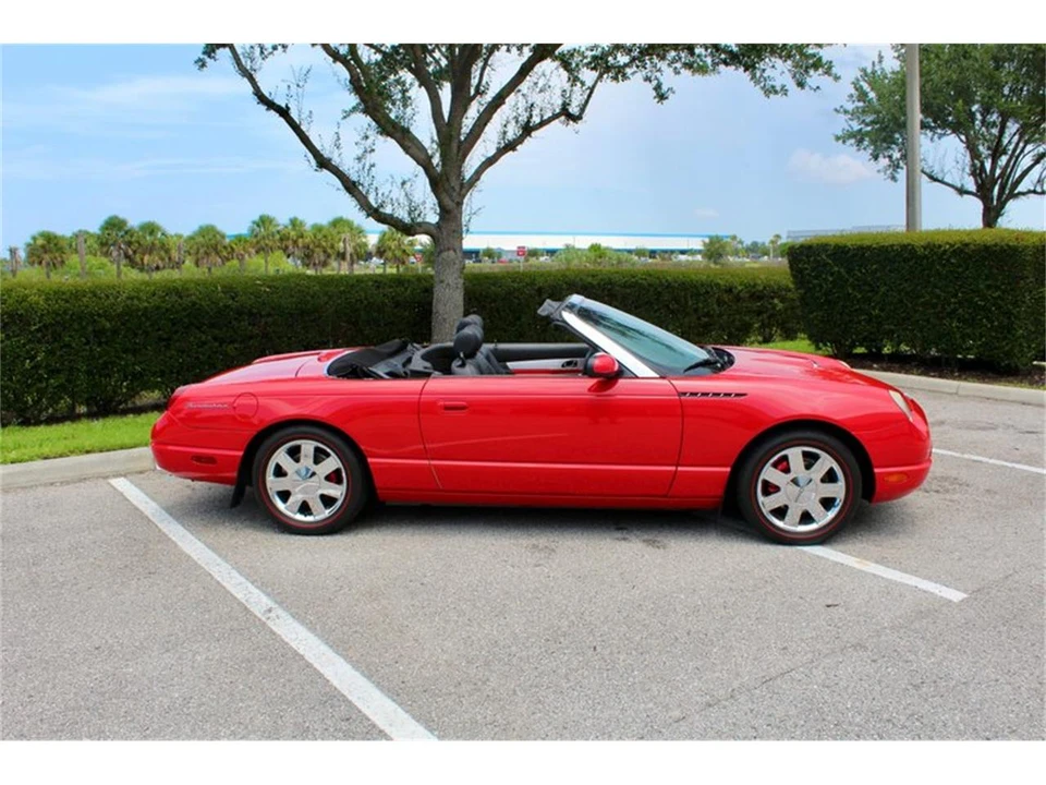 2002 Ford Thunderbird 11th Gen - Image 8 of 31