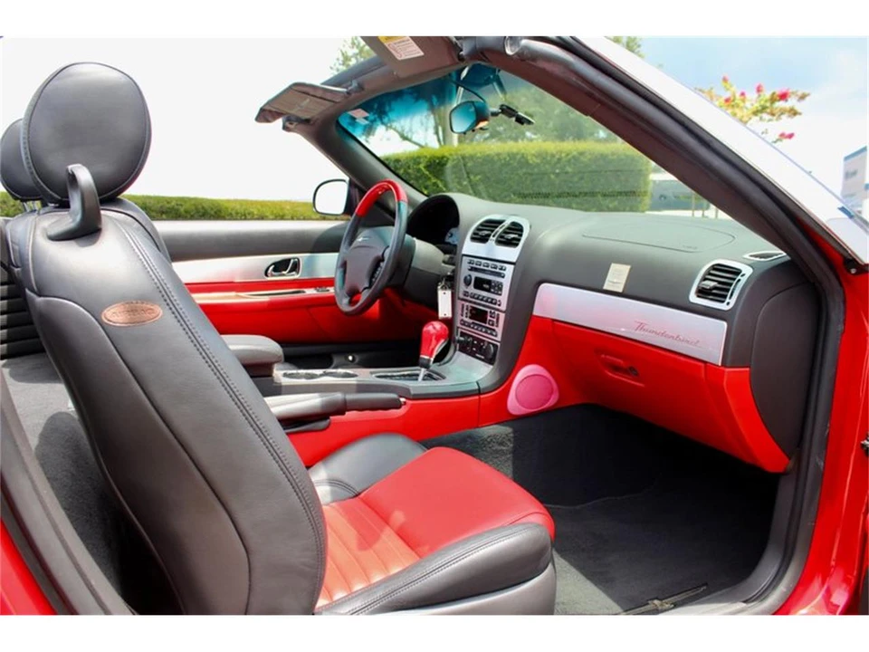 2002 Ford Thunderbird 11th Gen - Image 22 of 31