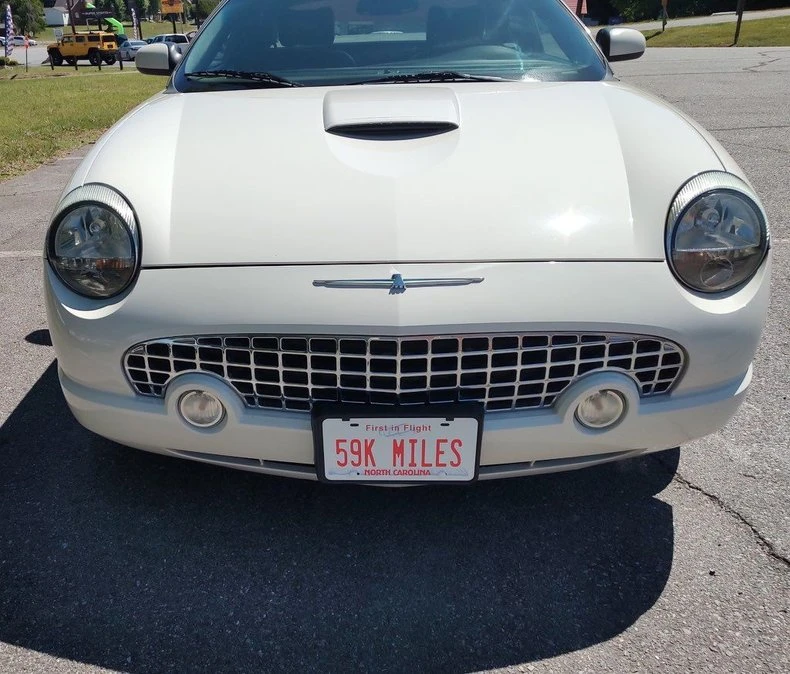 2002 Ford Thunderbird 11th Gen - Image 5 of 18