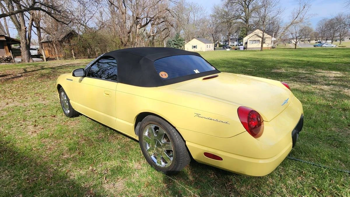 2002 Ford Thunderbird 11th Gen - Image 3 of 20