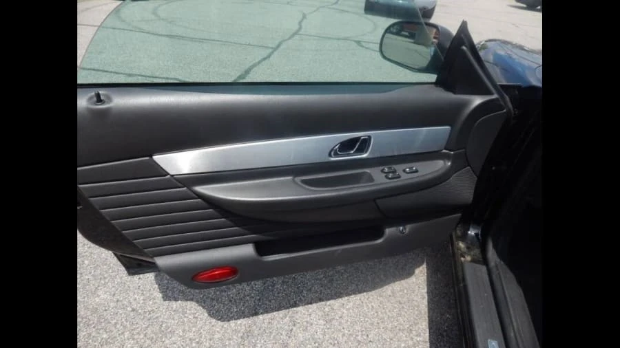 2002 Ford Thunderbird 11th Gen - Image 4 of 15