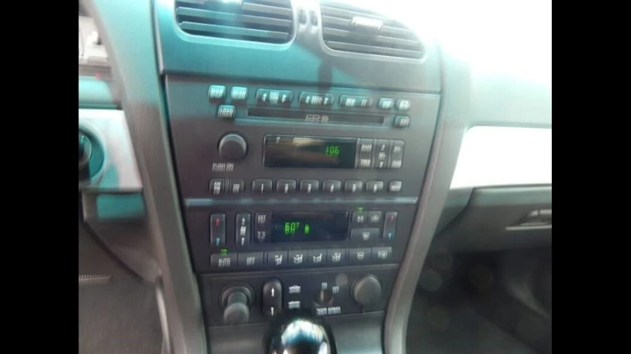 2002 Ford Thunderbird 11th Gen - Image 6 of 15