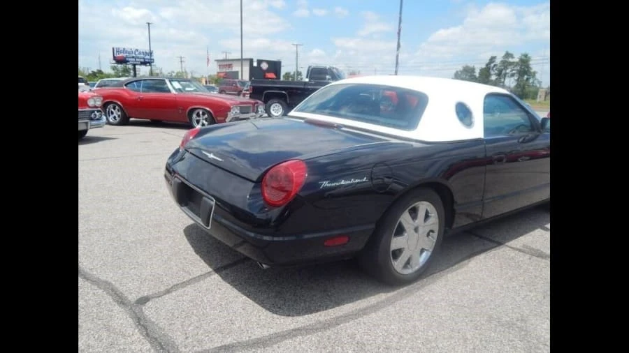 2002 Ford Thunderbird 11th Gen - Image 13 of 15