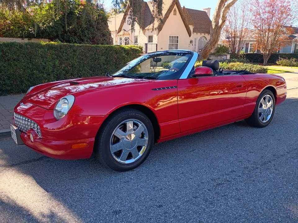 2002 Ford Thunderbird 10th Gen - Image 2 of 21