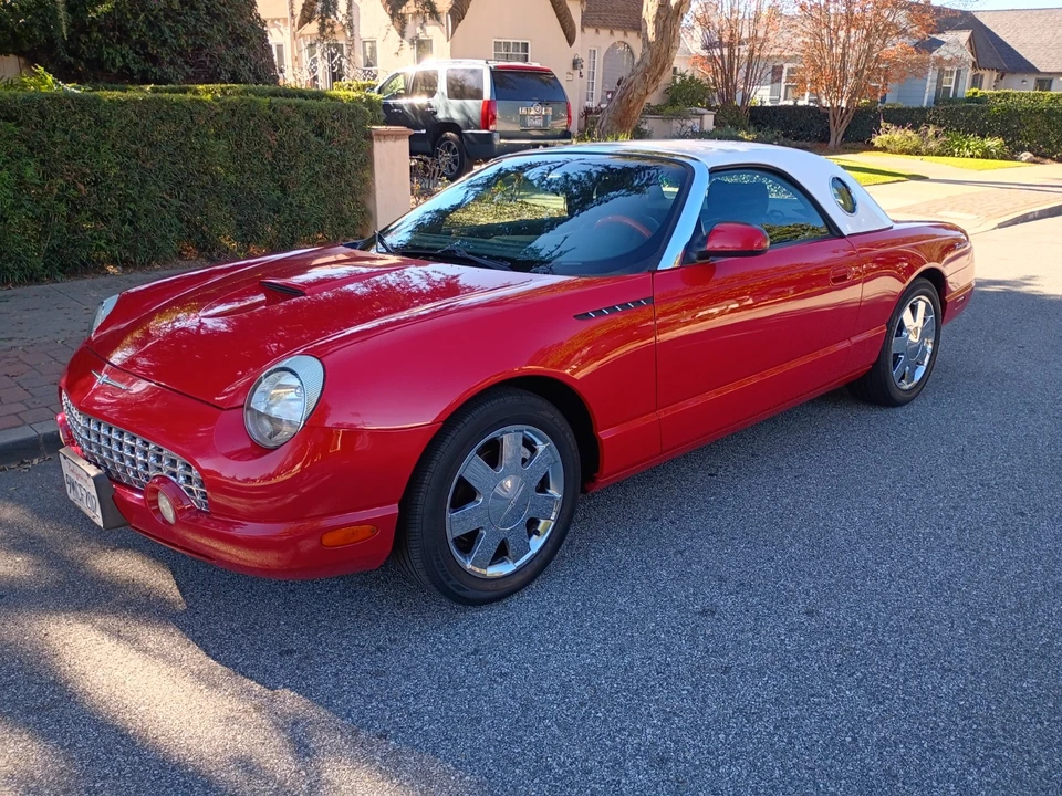 2002 Ford Thunderbird 10th Gen - Image 5 of 21