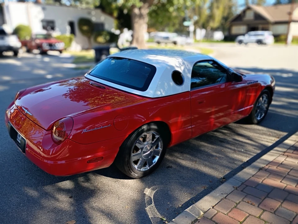 2002 Ford Thunderbird 10th Gen - Image 9 of 21