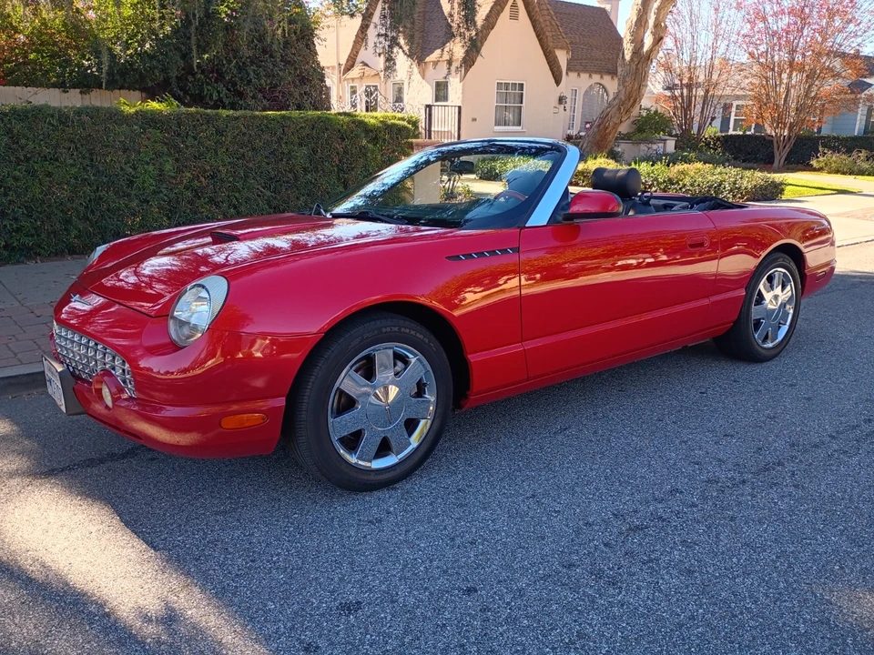 2002 Ford Thunderbird 10th Gen - Image 13 of 21