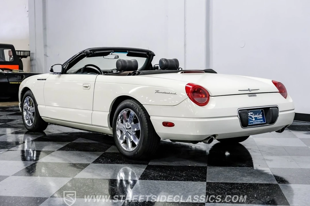 2002 Ford Thunderbird 11th Gen - Image 10 of 12