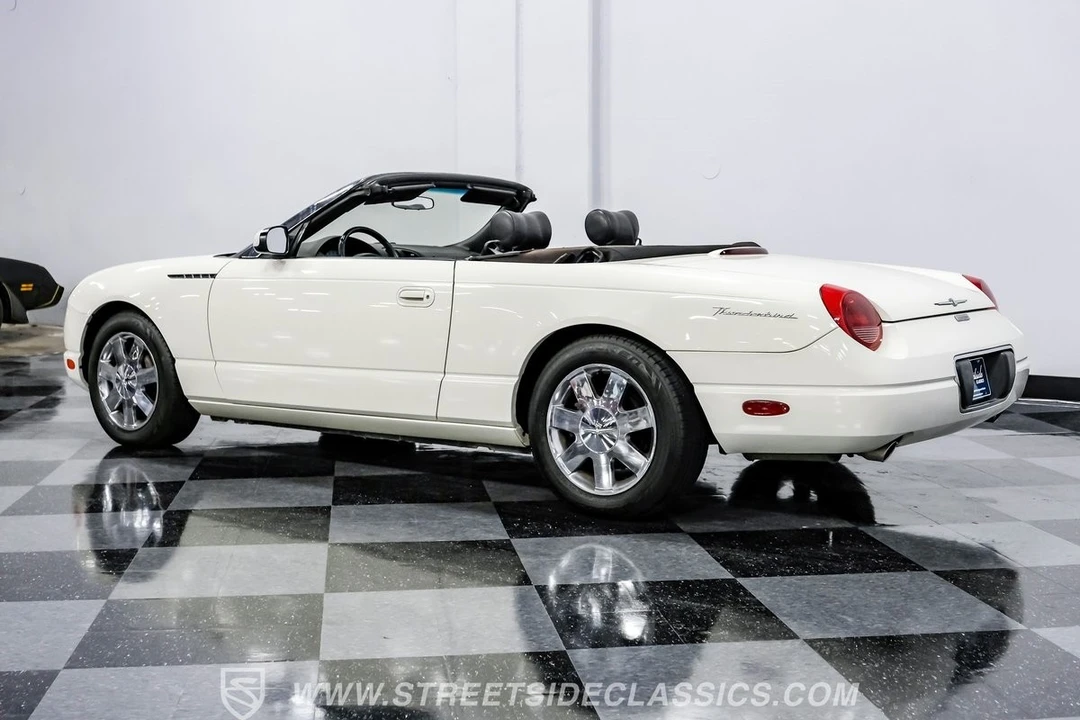 2002 Ford Thunderbird 11th Gen - Image 9 of 12