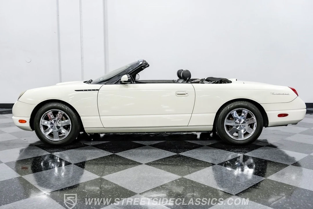 2002 Ford Thunderbird 11th Gen - Image 4 of 12