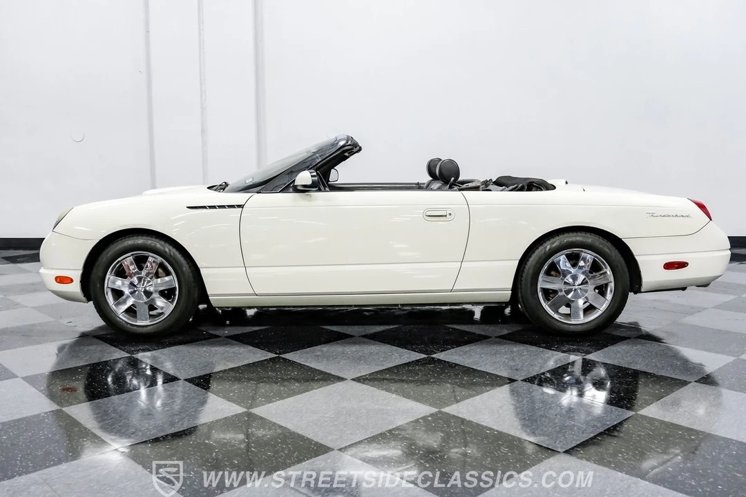 2002 Ford Thunderbird 11th Gen - Image 7 of 12