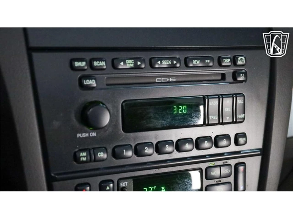 2002 Ford Thunderbird 11th Gen - Image 16 of 31