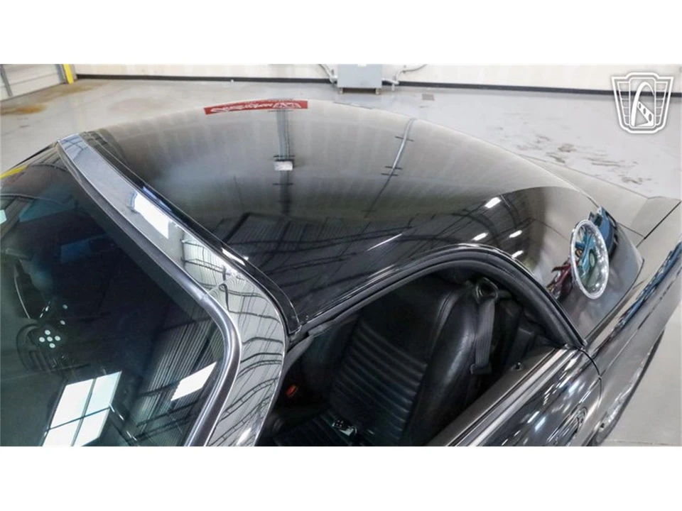 2002 Ford Thunderbird 11th Gen - Image 27 of 31