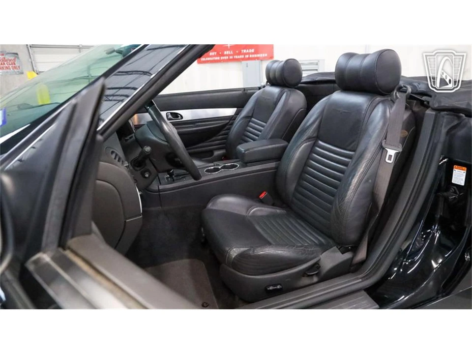 2002 Ford Thunderbird 11th Gen - Image 13 of 31