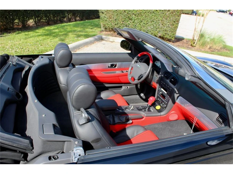 2002 Ford Thunderbird 11th Gen - Image 29 of 31