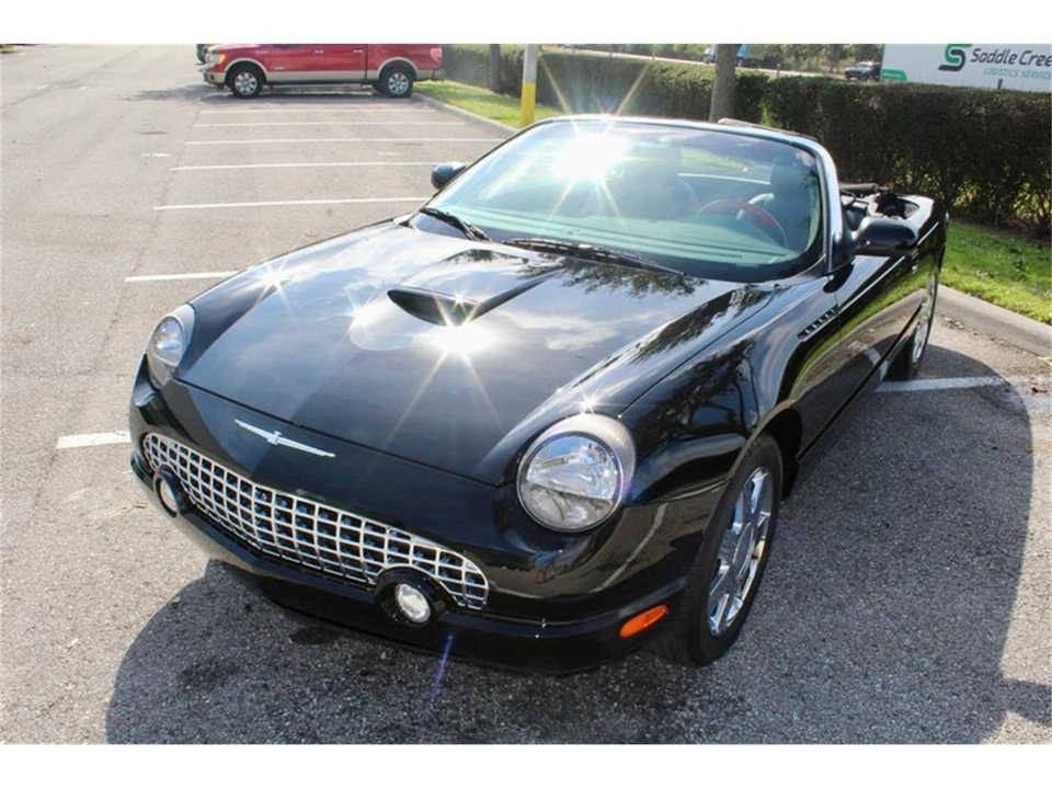 2002 Ford Thunderbird 11th Gen - Image 22 of 31