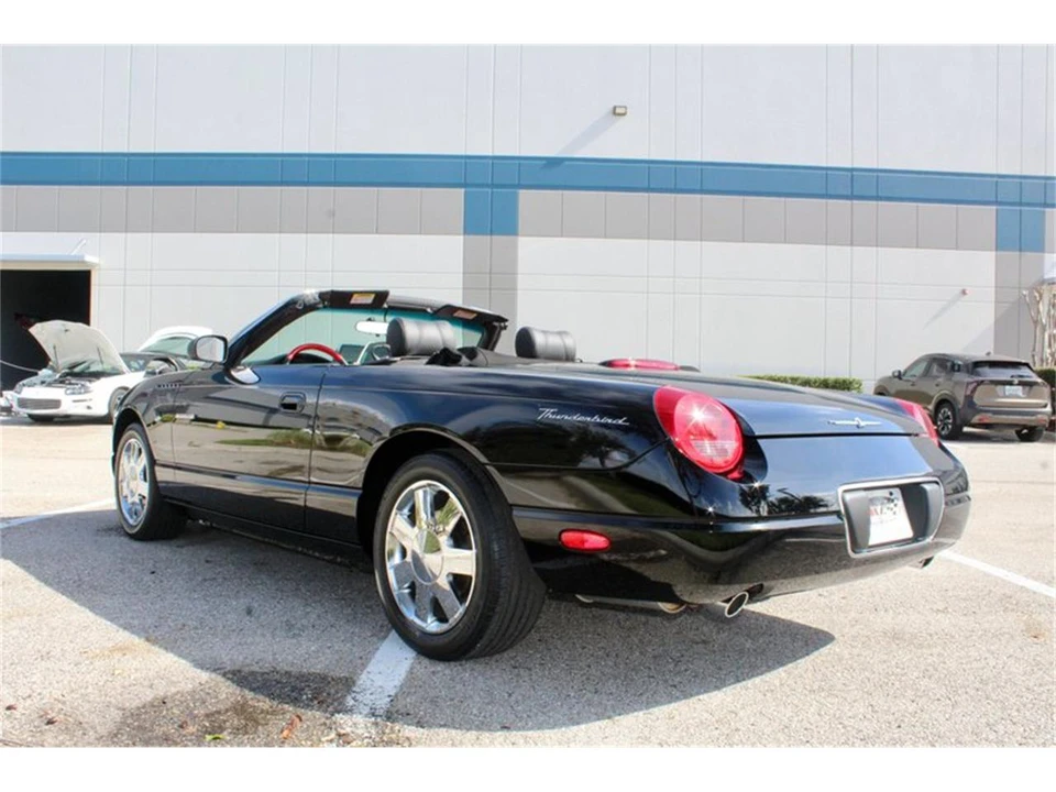 2002 Ford Thunderbird 11th Gen - Image 10 of 31