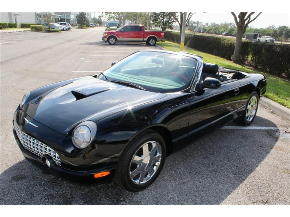 2002 Ford Thunderbird 11th Gen - Image 23 of 31