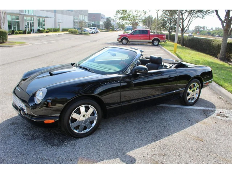 2002 Ford Thunderbird 11th Gen - Image 24 of 31
