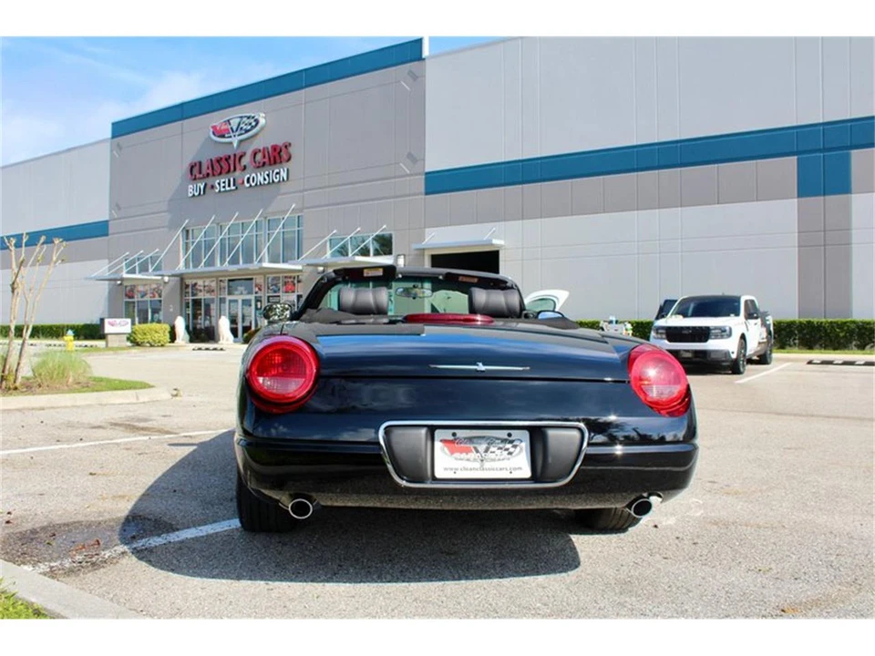 2002 Ford Thunderbird 11th Gen - Image 12 of 31