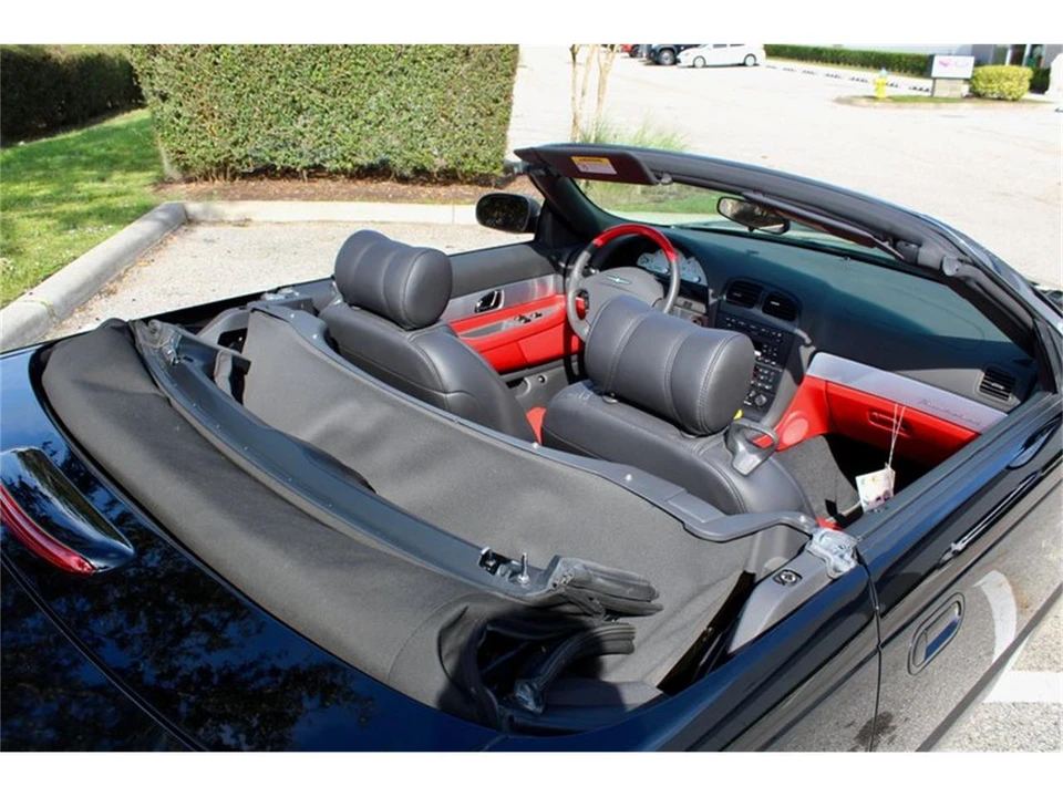 2002 Ford Thunderbird 11th Gen - Image 28 of 31