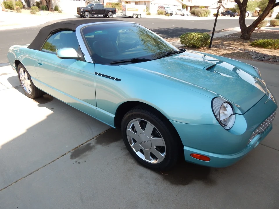 2002 Ford Thunderbird 11th Gen - Image 4 of 19