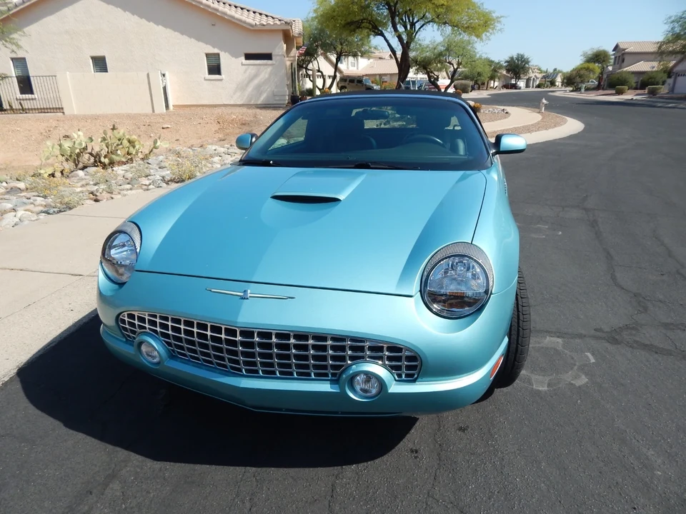 2002 Ford Thunderbird 11th Gen - Image 11 of 19