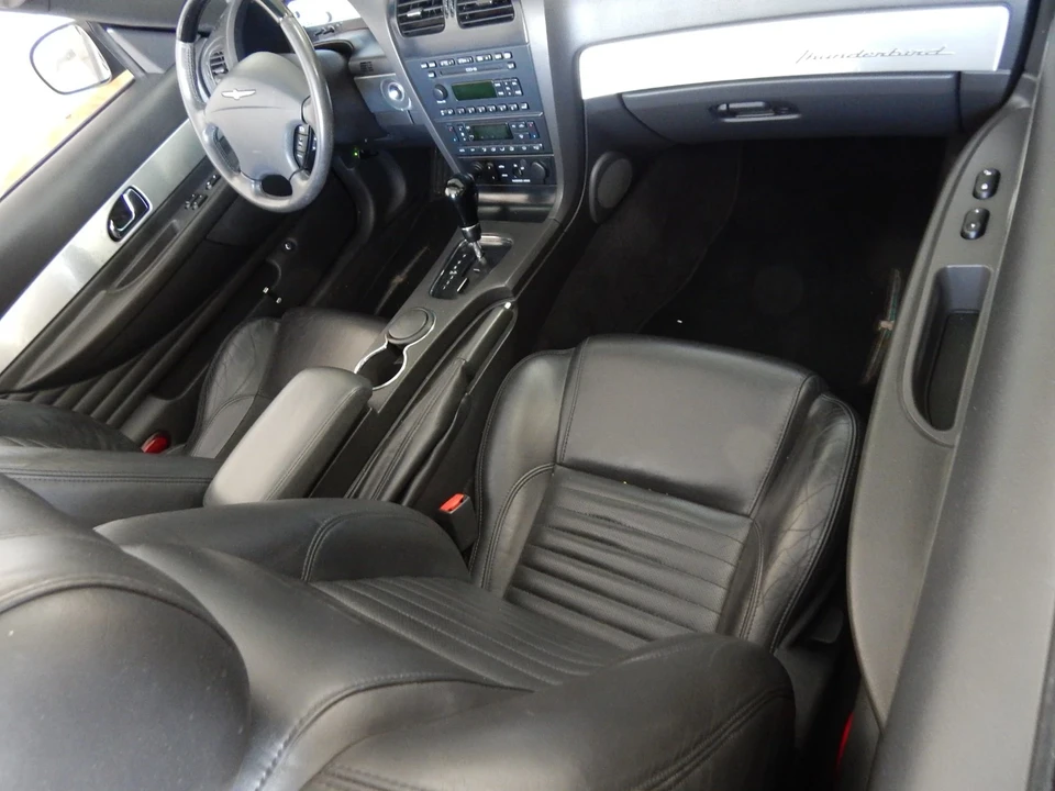 2002 Ford Thunderbird 11th Gen - Image 12 of 19