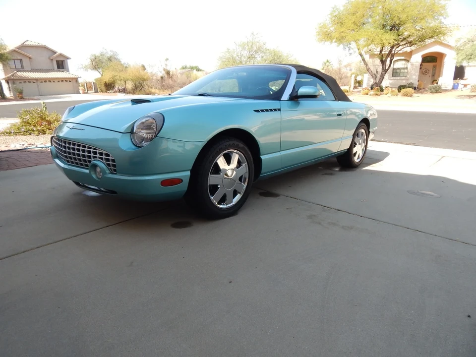 2002 Ford Thunderbird 11th Gen - Image 17 of 19