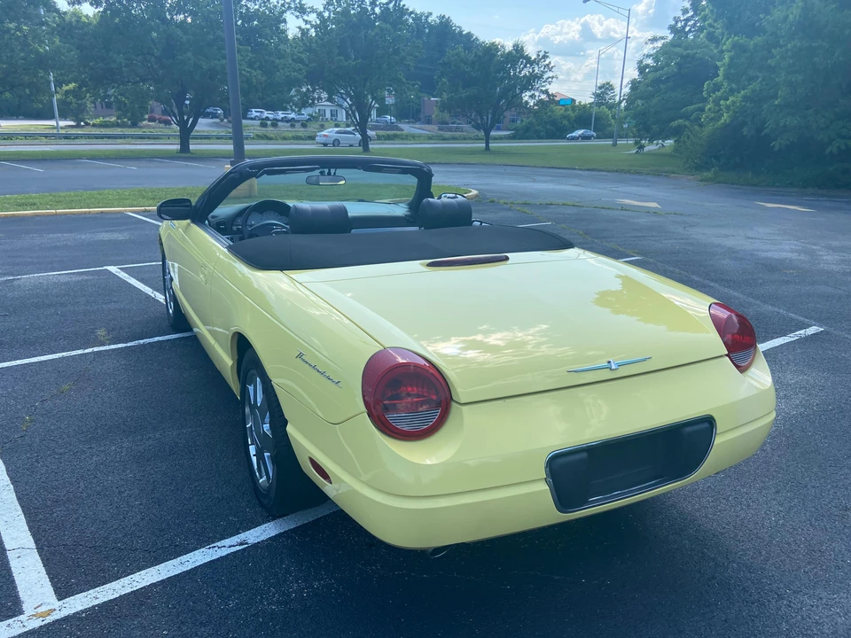 2002 Ford Thunderbird 11th Gen - Image 11 of 31