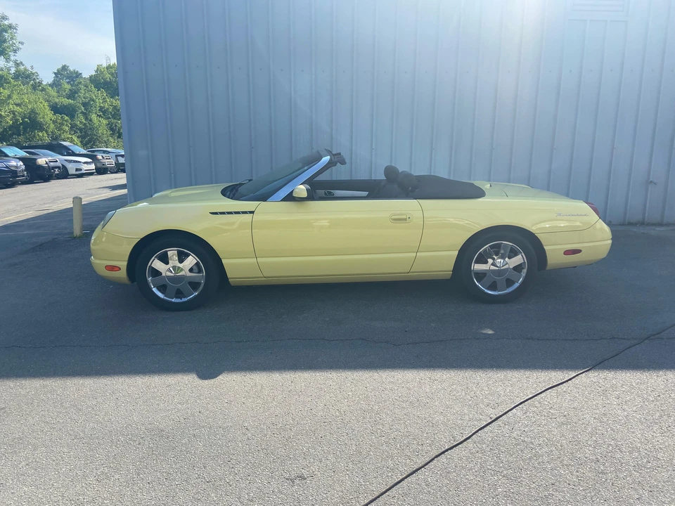 2002 Ford Thunderbird 11th Gen - Image 8 of 31