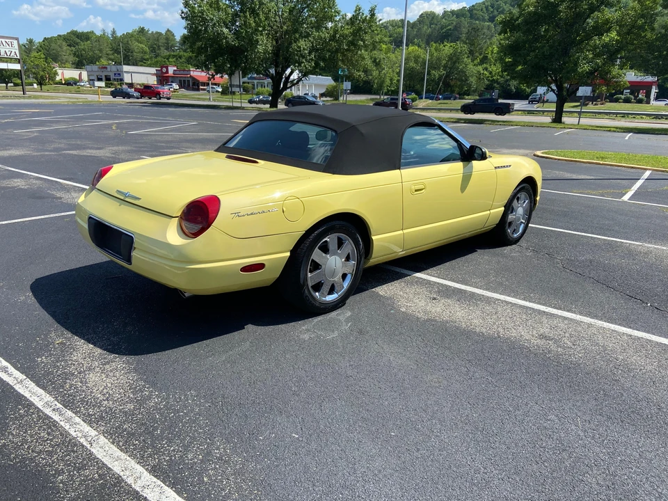 2002 Ford Thunderbird 11th Gen - Image 21 of 31
