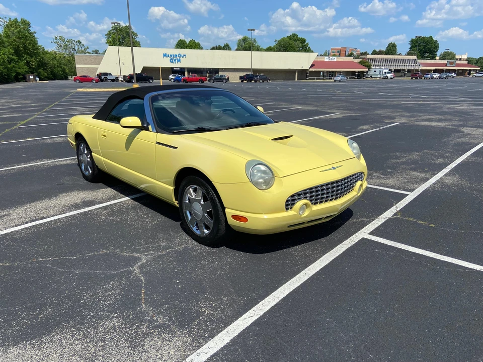 2002 Ford Thunderbird 11th Gen - Image 23 of 31