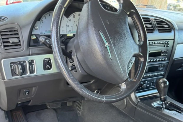 2002 Ford Thunderbird 11th Gen - Image 5 of 7