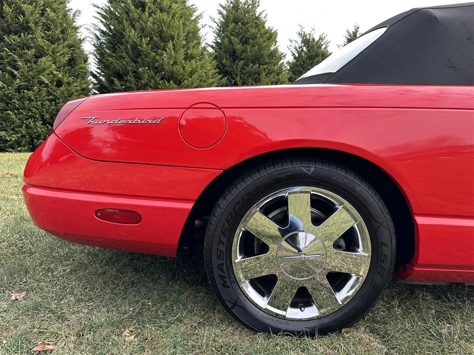2002 Ford Thunderbird 11th Gen - Image 6 of 31