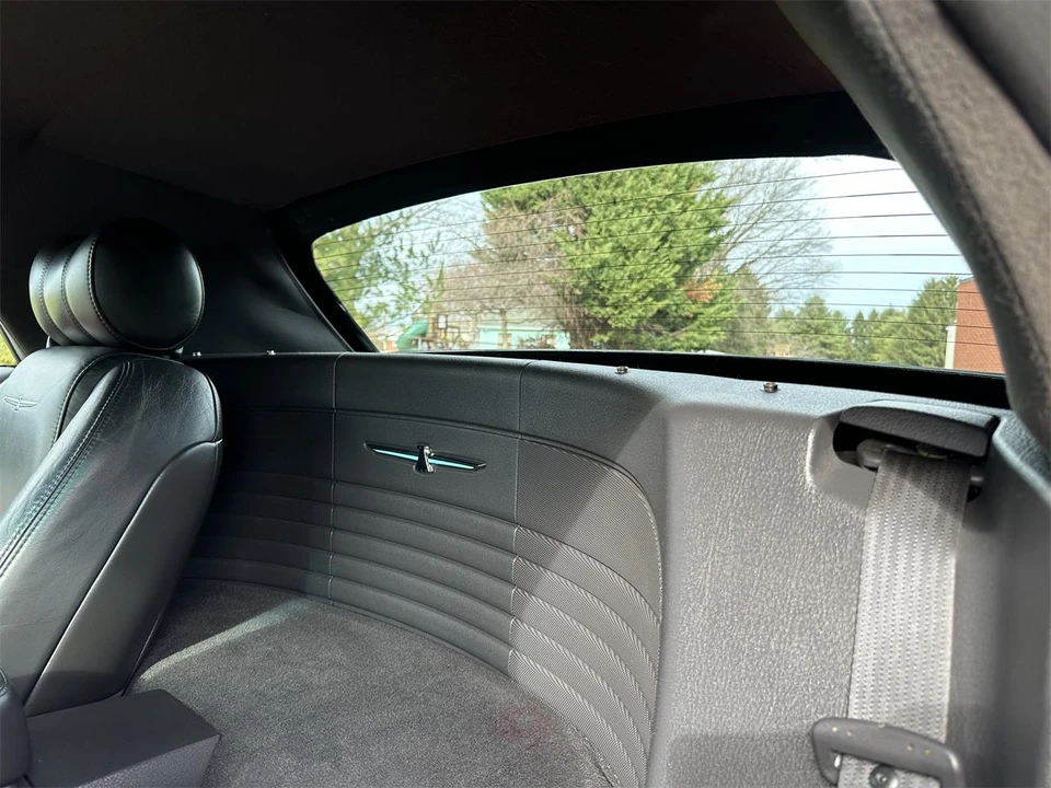 2002 Ford Thunderbird 11th Gen - Image 12 of 31