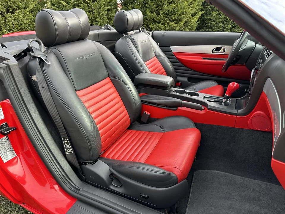 2002 Ford Thunderbird 11th Gen - Image 28 of 31