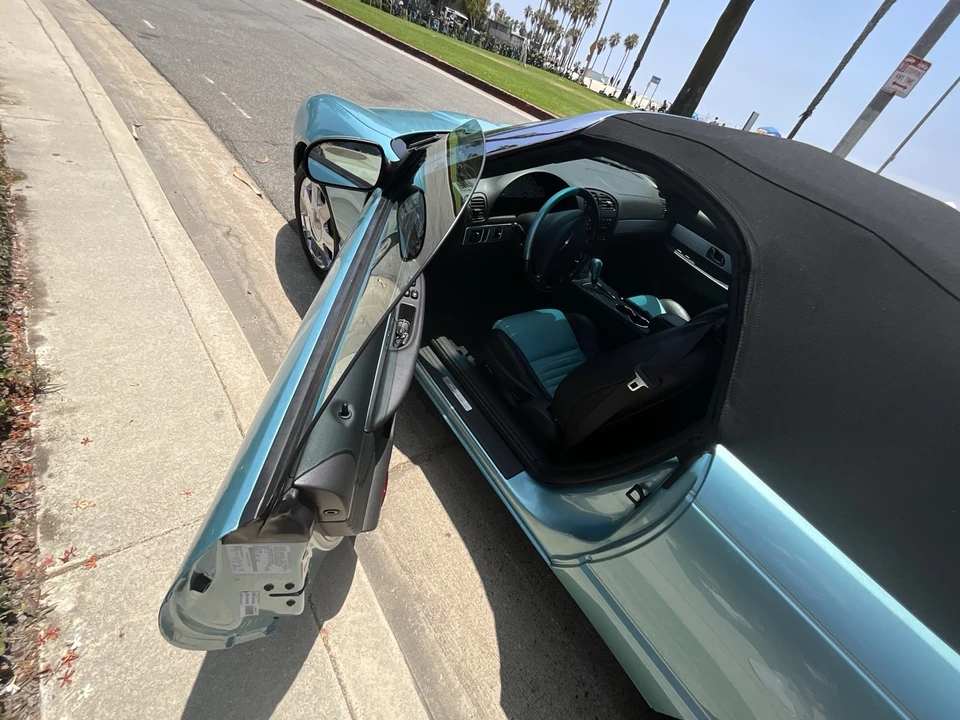 2002 Ford Thunderbird 11th Gen - Image 10 of 15