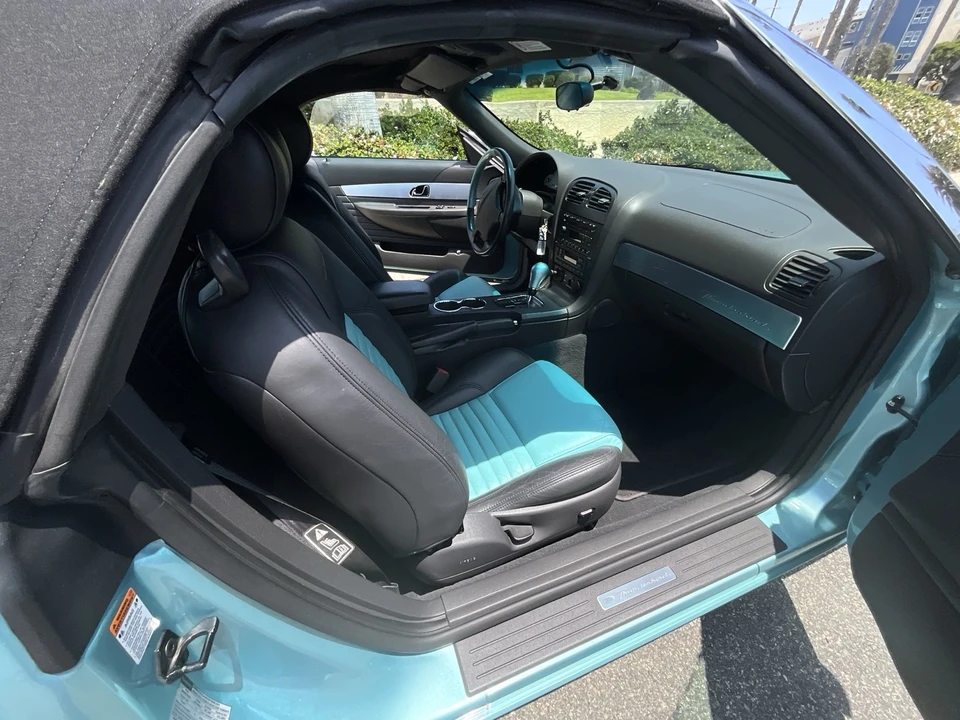 2002 Ford Thunderbird 11th Gen - Image 11 of 15
