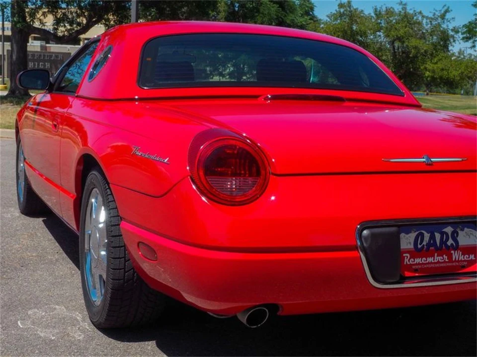 2002 Ford Thunderbird 11th Gen - Image 19 of 31