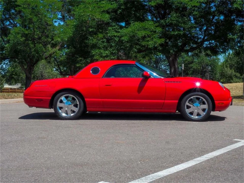 2002 Ford Thunderbird 11th Gen - Image 11 of 31