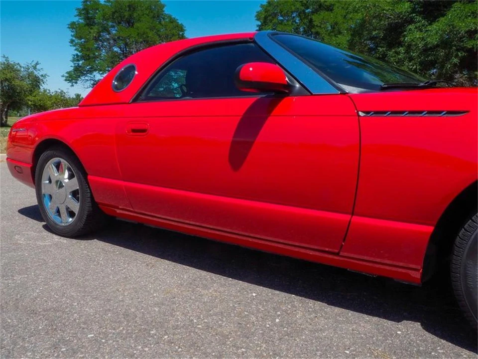 2002 Ford Thunderbird 11th Gen - Image 14 of 31