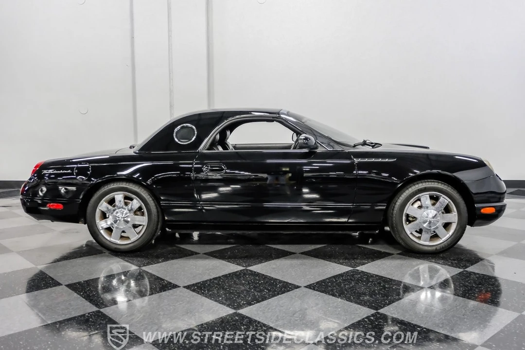 2002 Ford Thunderbird 11th Gen - Image 14 of 21