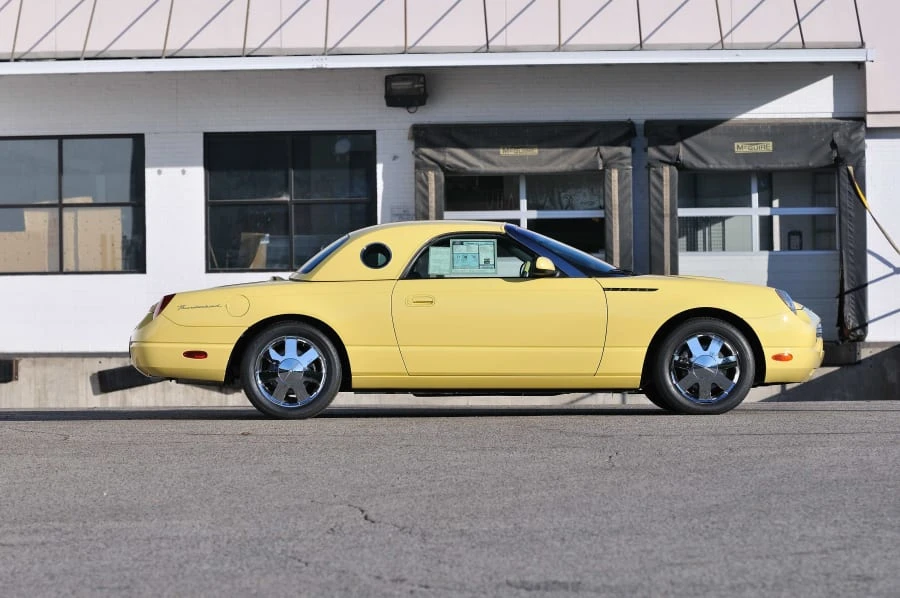 2002 Ford Thunderbird 11th Gen - Image 2 of 12