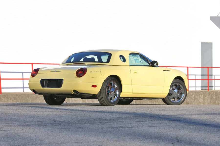2002 Ford Thunderbird 11th Gen - Image 3 of 12