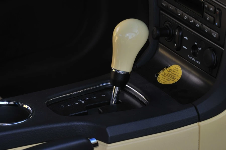 2002 Ford Thunderbird 11th Gen - Image 8 of 12