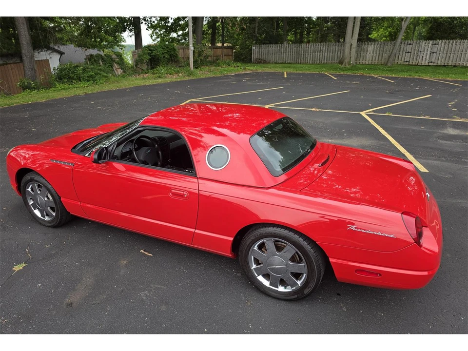 2002 Ford Thunderbird 11th Gen - Image 11 of 31